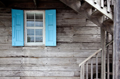 An artistic photo of their old house could be a treasured keepsake